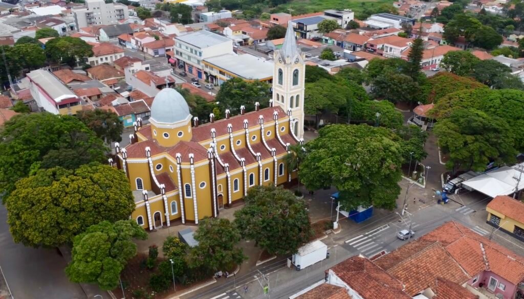 O que saber antes de ir a Joanópolis (SP): um guia para sua próxima viagem 3 Igreja de Joanópolis